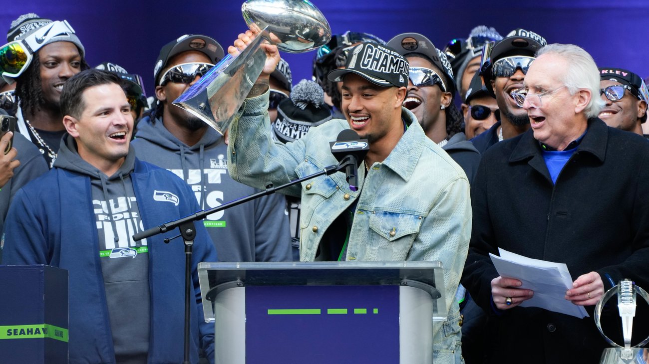 Seahawks y el receptor Jaxon Smith acuerdan contrato de 4 años