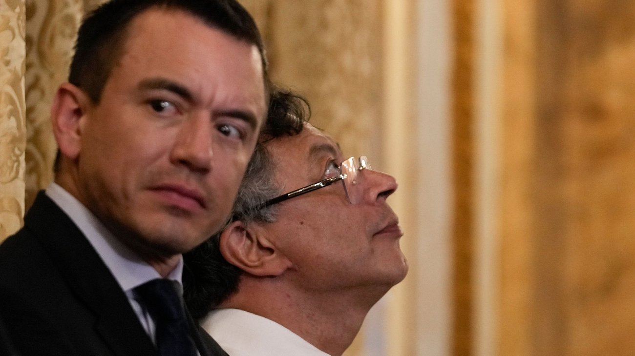 AP_26098648574269_6fe1838843