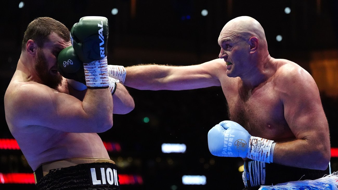  Tyson Fury vence a Arslanbek Makhmudov y reta a Anthony Joshua