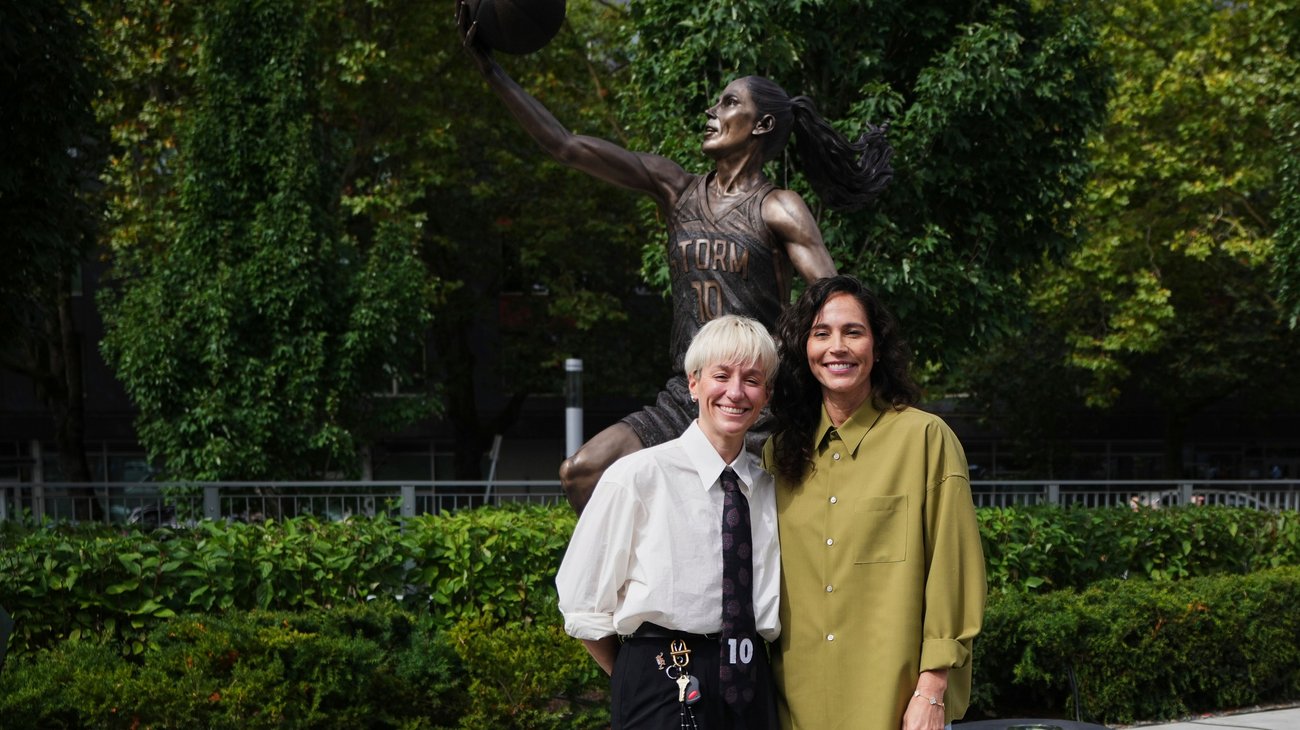 Sue Bird y Megan Rapinoe anuncian fin de pódcast 'A Touch More'