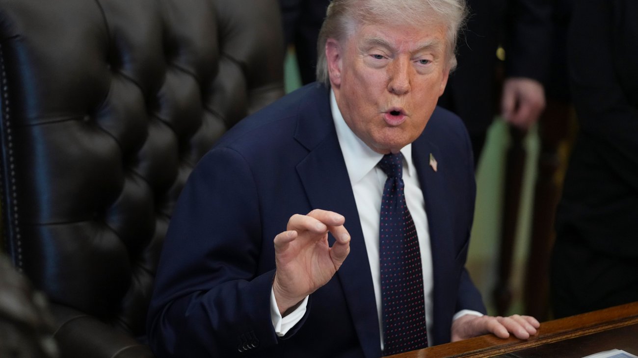 AP_26113729205321_18f68fd8af