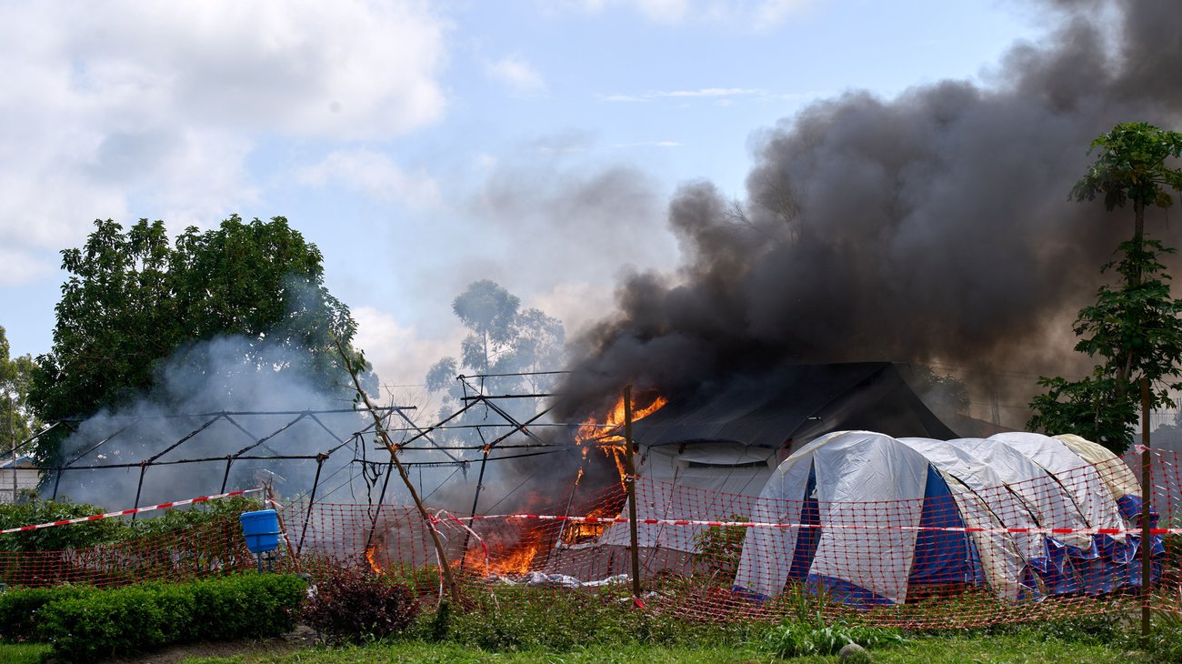 Incendian centro de tratamiento del ébola en el Congo