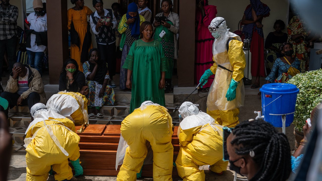 Irrumpen hospital en Congo para exigir cuerpos de familiares