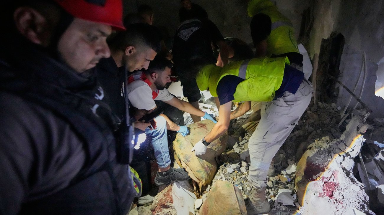 Ataques israelíes dejan a 14 sin vida previo diálogo con EUA