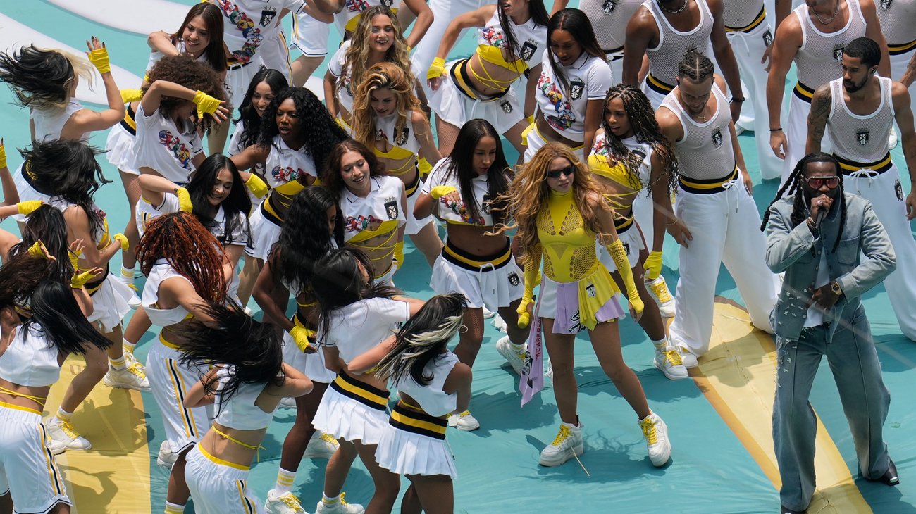 Encienden Shakira, Maná y J Balvin la fiesta del Mundial FIFA™