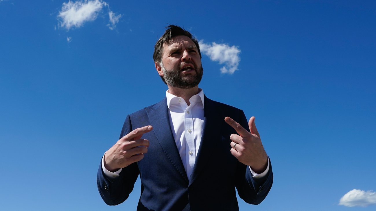 Tendrá JD Vance diálogos con Irán sobre su programa nuclear
