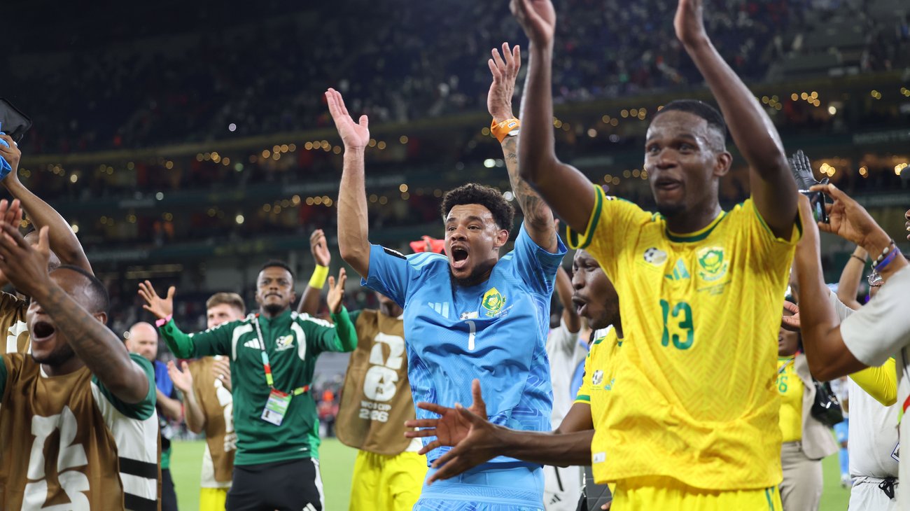 Sudáfrica vence 1-0 a Corea y enfrentará a Canadá en fase final