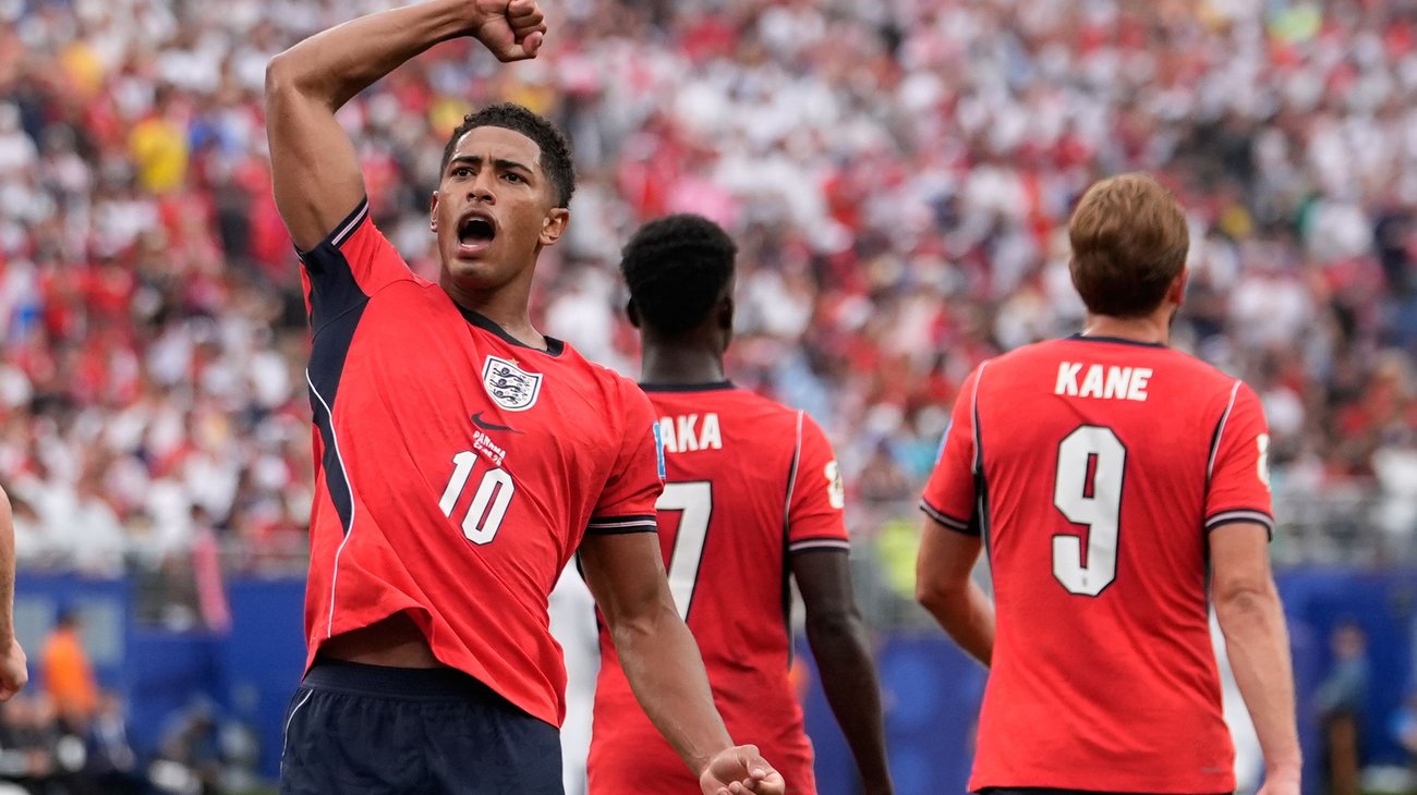 Inglaterra vence a Panamá y avanza como líder de grupo