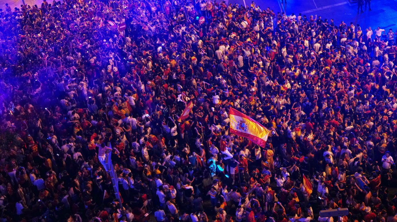 Muere una persona durante festejos del Mundial en España