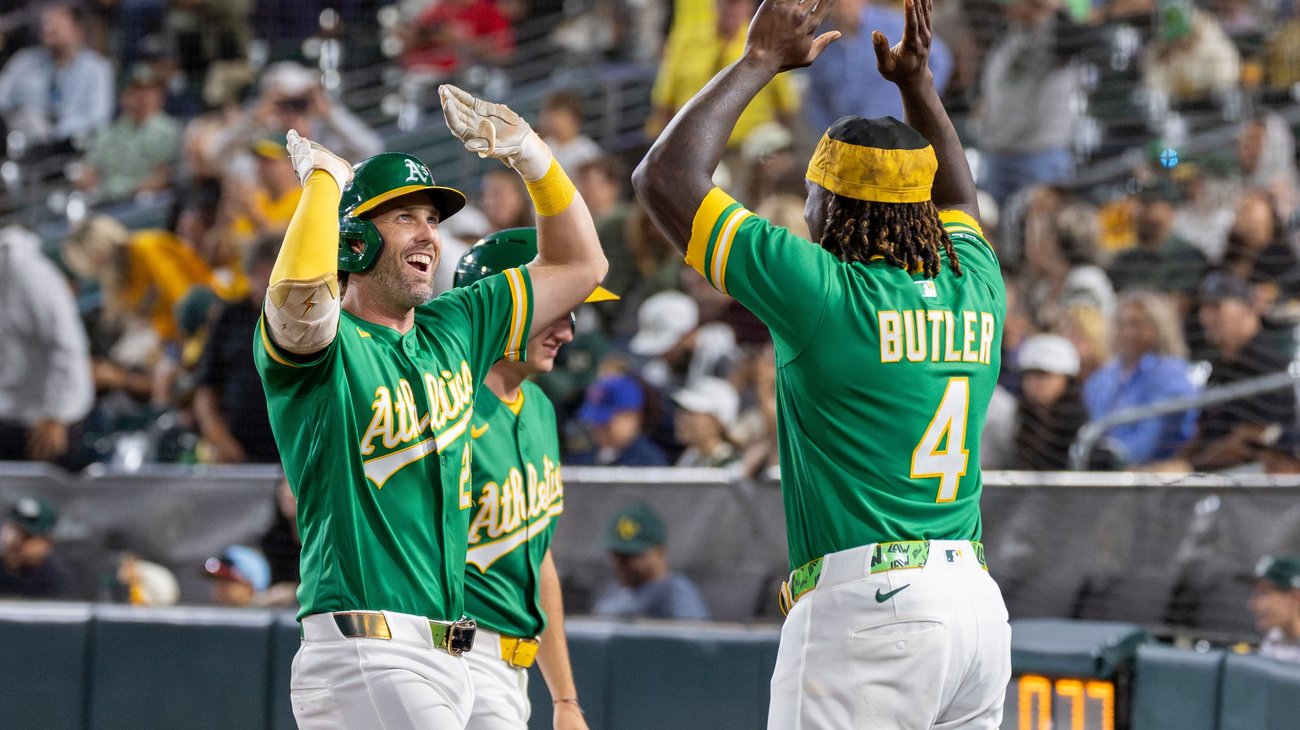 McNeil brilla y Atléticos vencen 8-3 a los Rangers