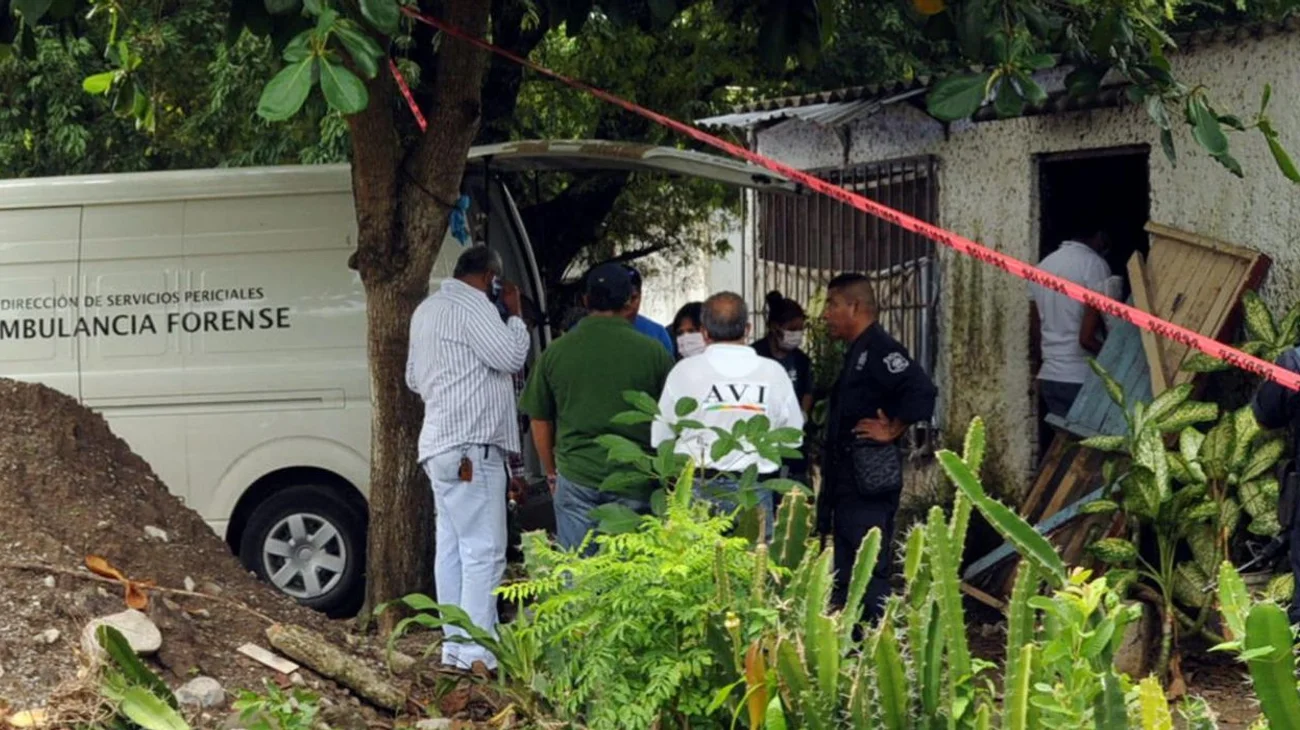 Abandonan a tres cuerpos desmembrados en carretera de Veracruz
