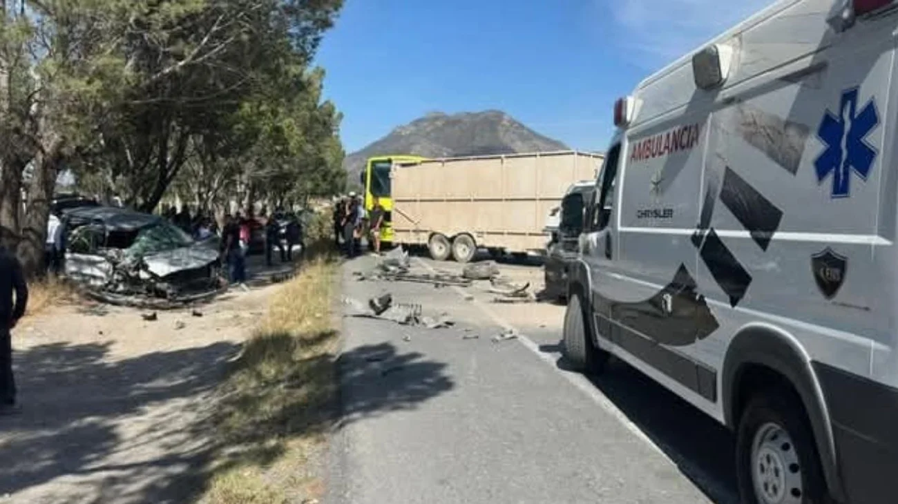 Accidente en carretera Zacatecas deja dos lesionados en Saltillo