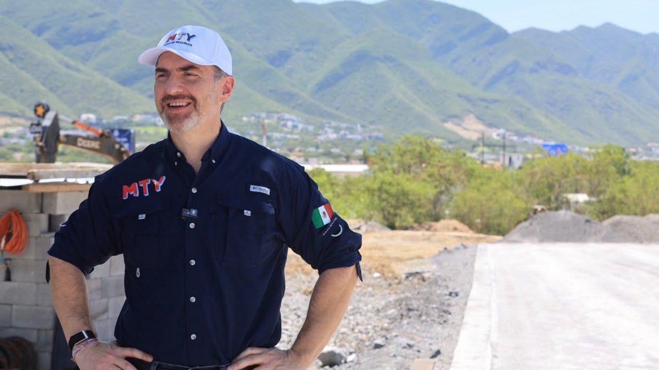 Supervisa Adrián de la Garza avance de puente en La Rioja