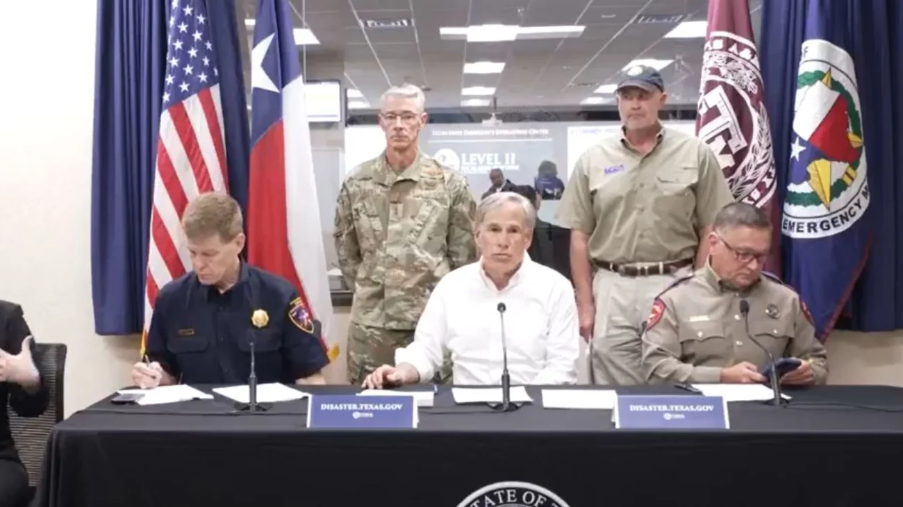 Advierte gobernador de Texas próximas lluvias; 41 desaparecidos