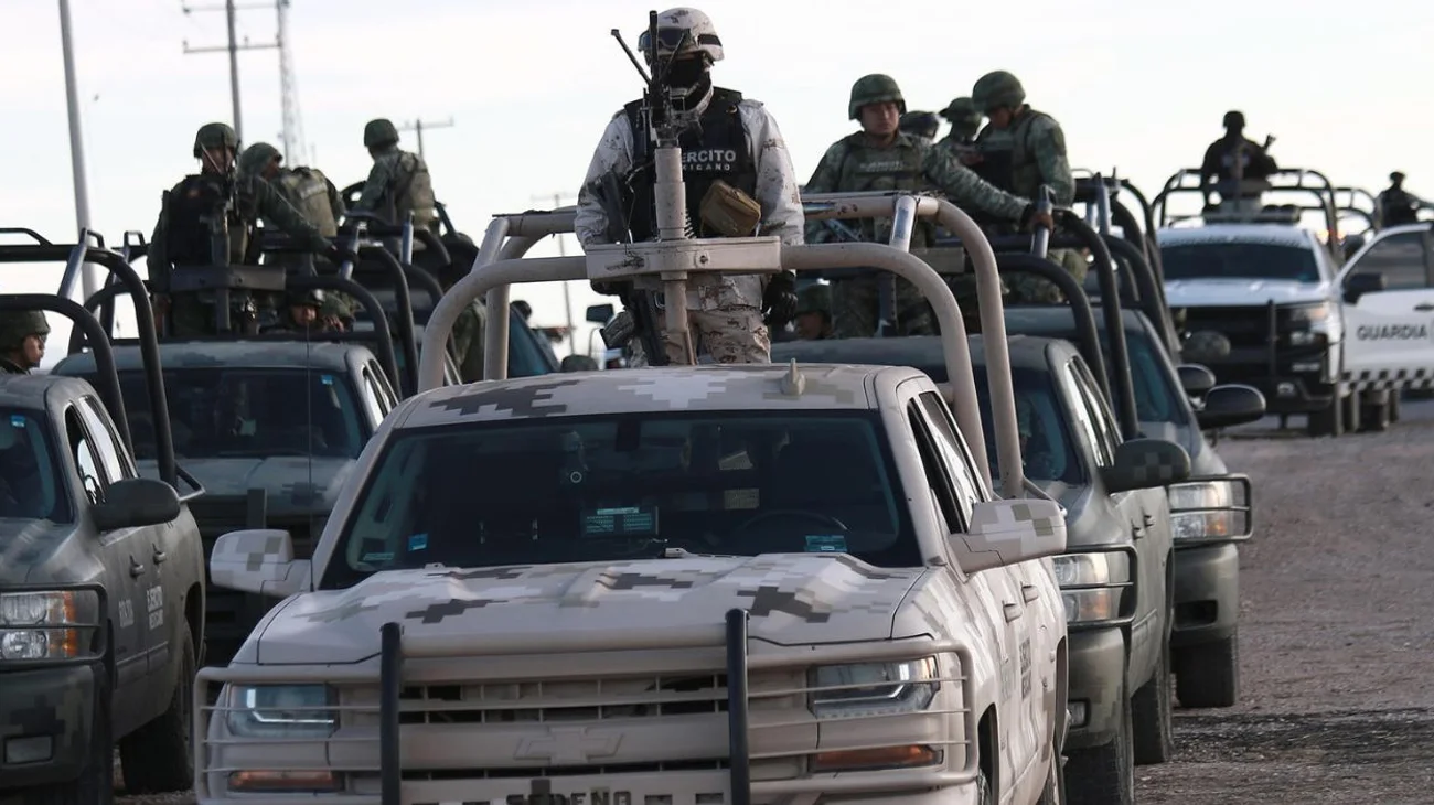 Agentes capturan a dos delincuentes y otros dos mueren en Sinaloa