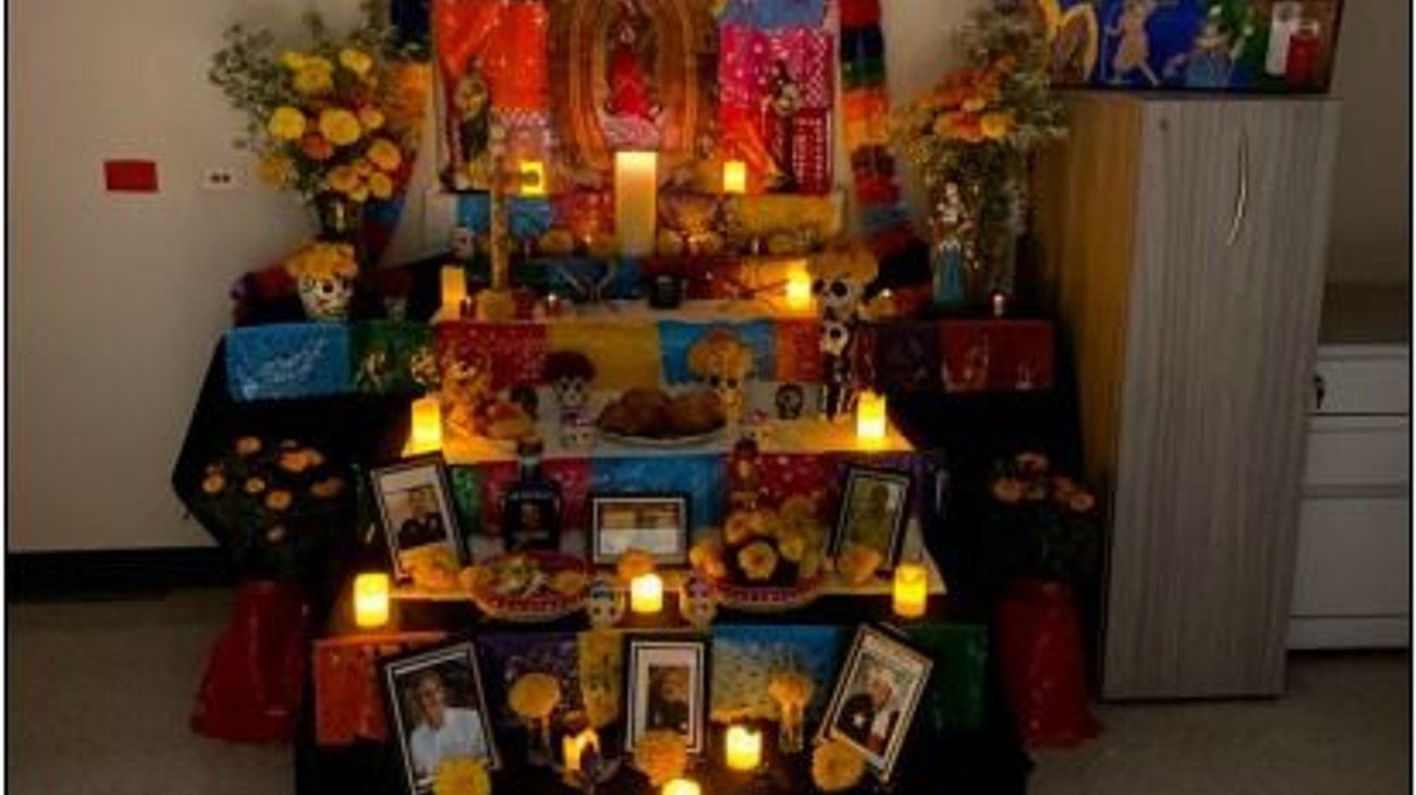 Advierten por artículos de altar de muertos prohibidos en EUA