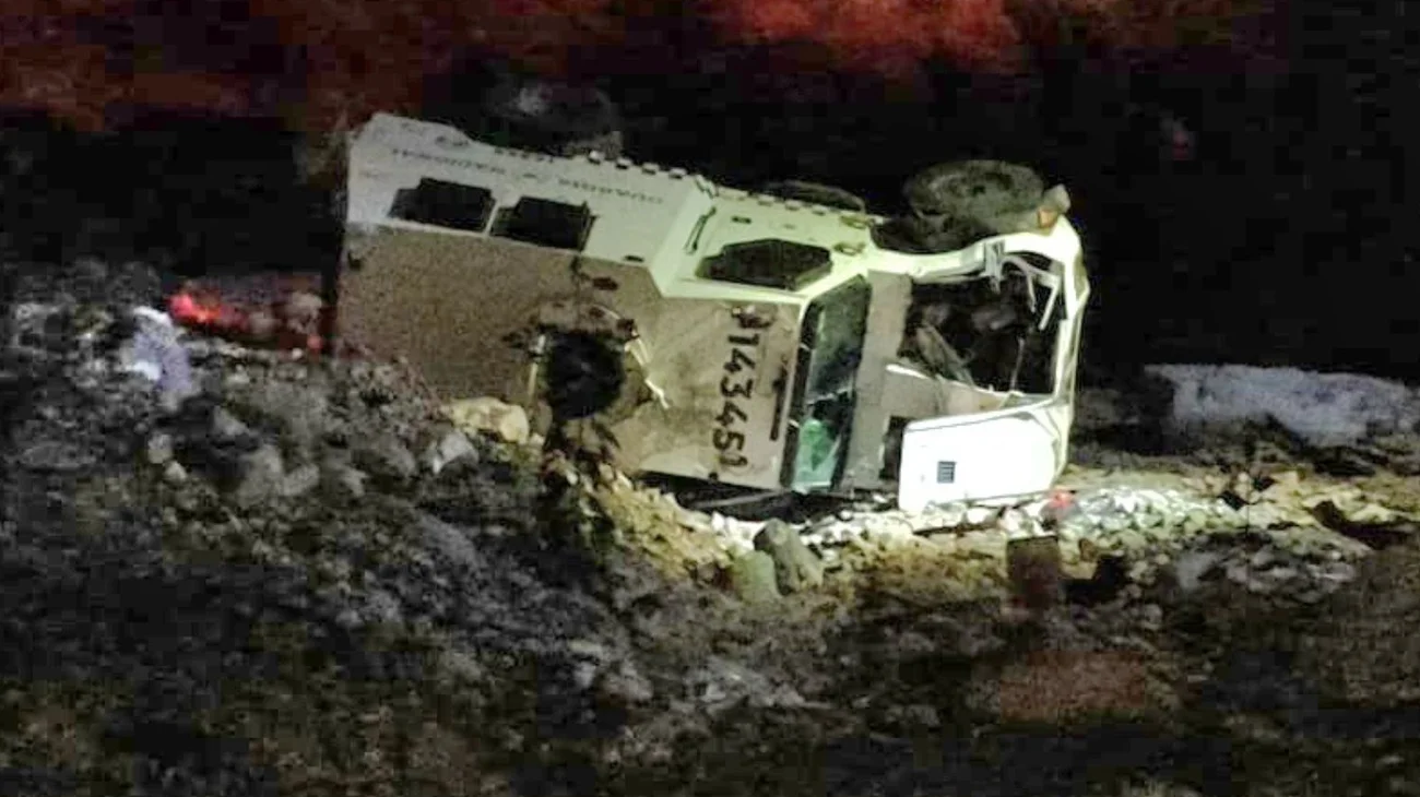 Unidad blindada de la Guardia Nacional cae a barranco en Iturbide