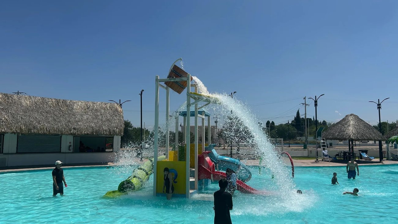 Aqua Ramos recibe hasta 500 visitantes al día durante vacaciones