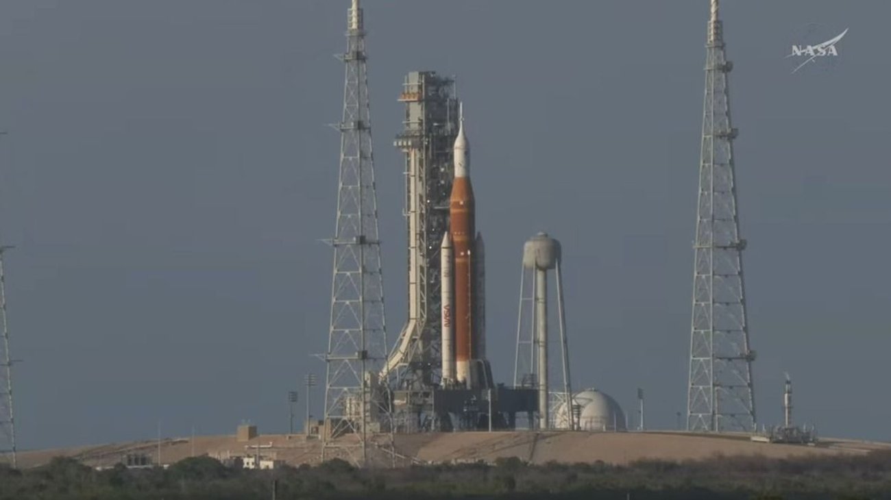 Tripulación del Artemis II enfrenta 'problemas en el baño'