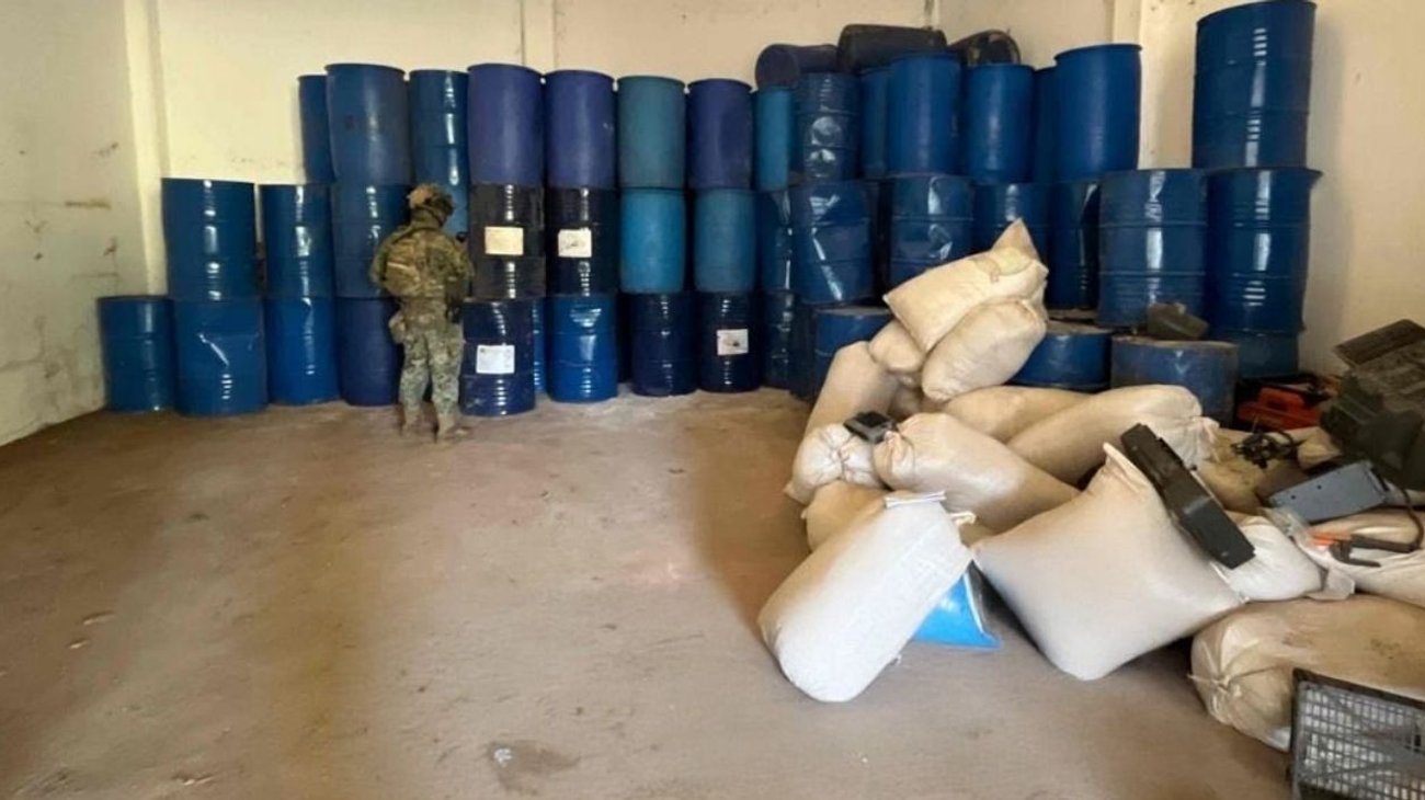 Aseguran_campamento_miles_precursores_quimicos_Guerrero_1b0d5dc330