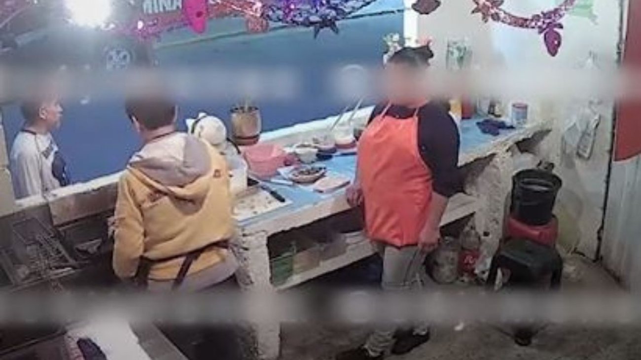 Video: Asesinan a vendedora de hamburguesas frente a su hija