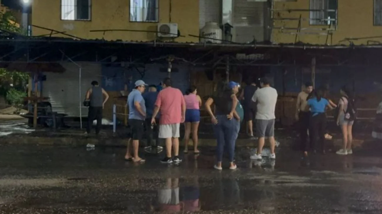 Atacan con bomba molotov a restaurante en Cancún