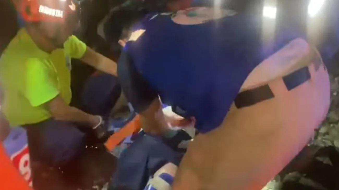 Hombre es arrollado por el tren cuando esperaba el camión