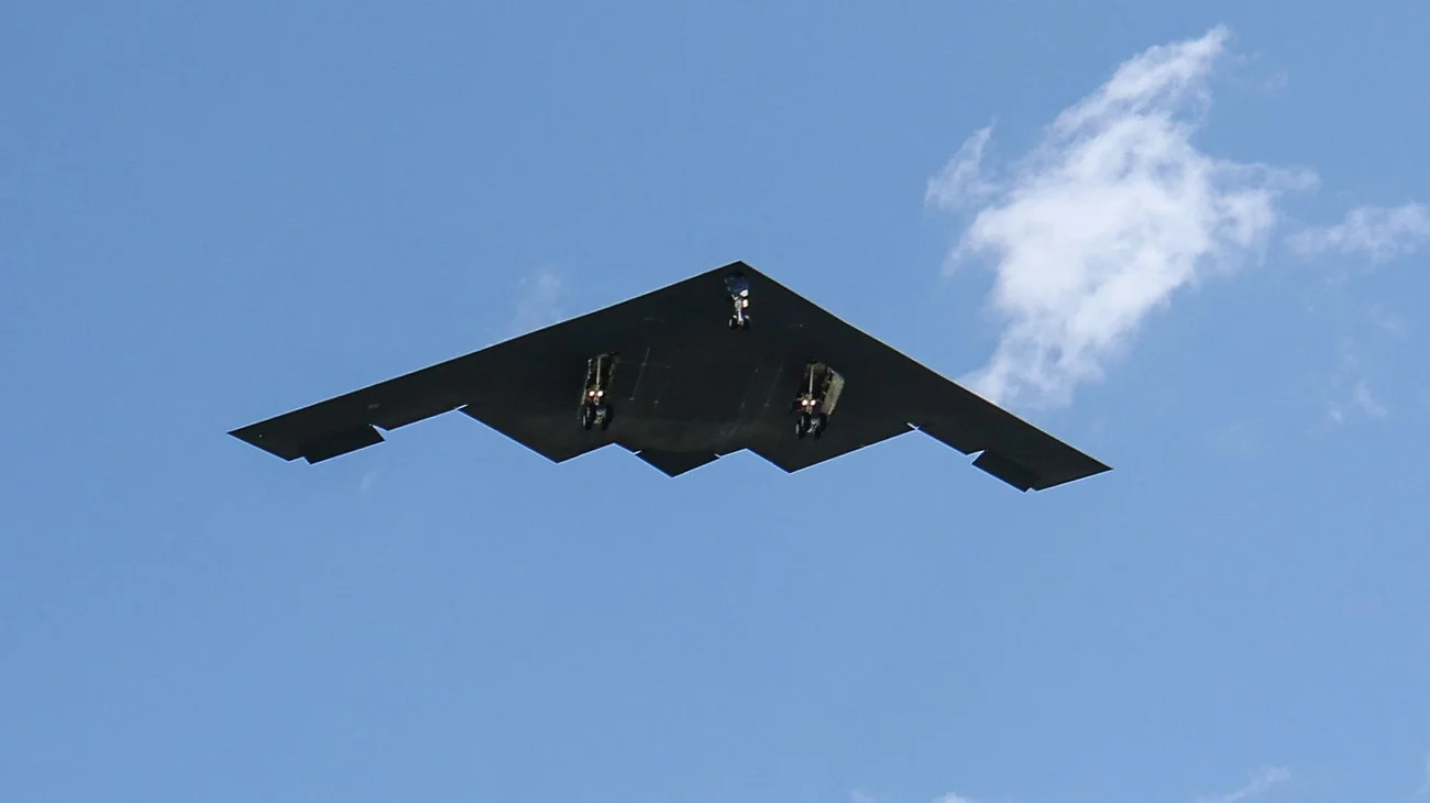 Avion_bombardero_B2_74d056bdec
