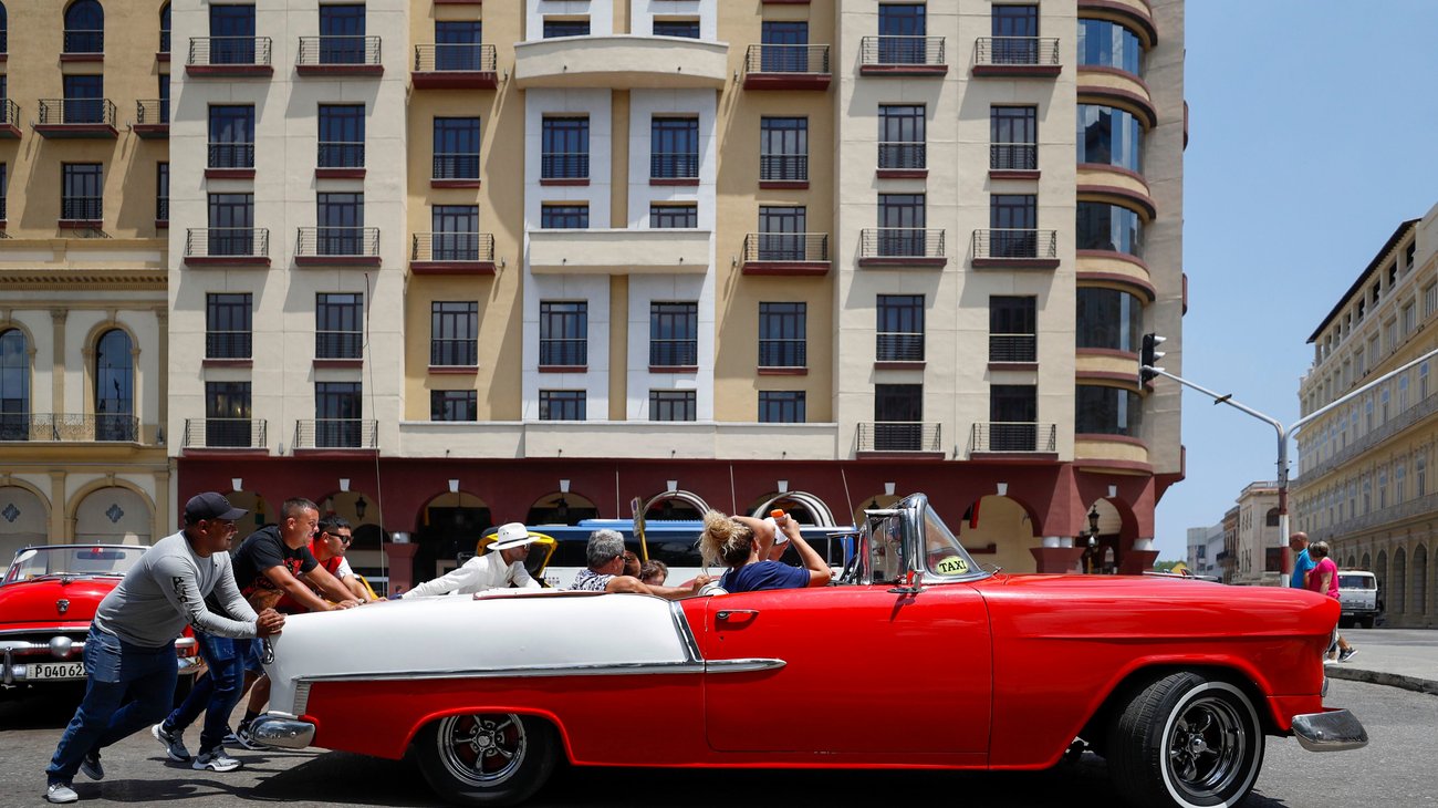 Alertas por crisis en Cuba golpean al turismo