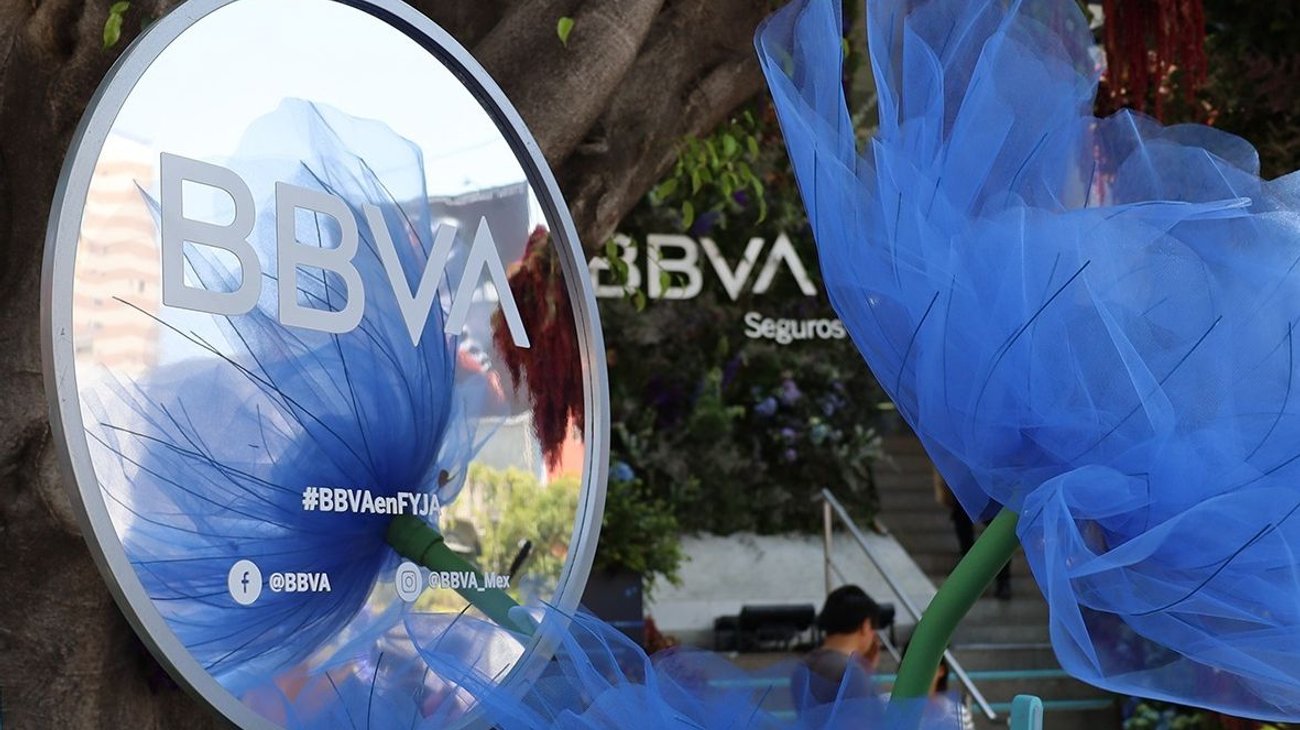Dan 7 años de prisión por robo a exempleada de BBVA en Monterrey 
