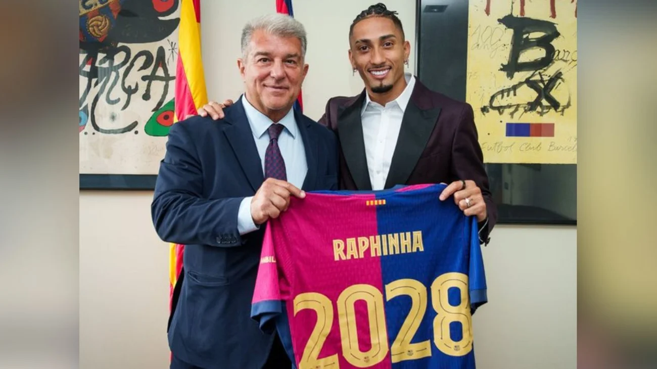 Barcelona_extiende_contrato_al_brasileno_Raphinha_hasta_2028_89acf85f0b