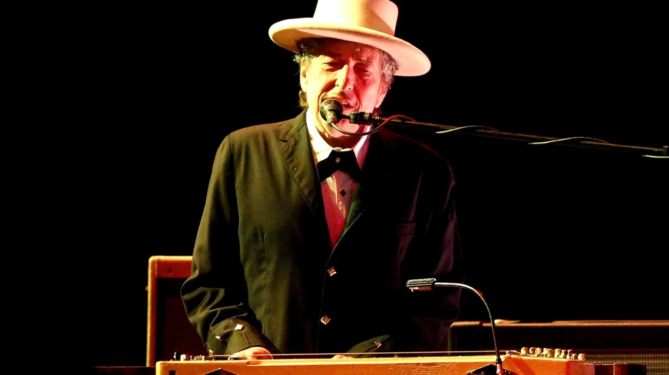 Bob Dylan abre su cuenta en TikTok y gana miles de seguidores