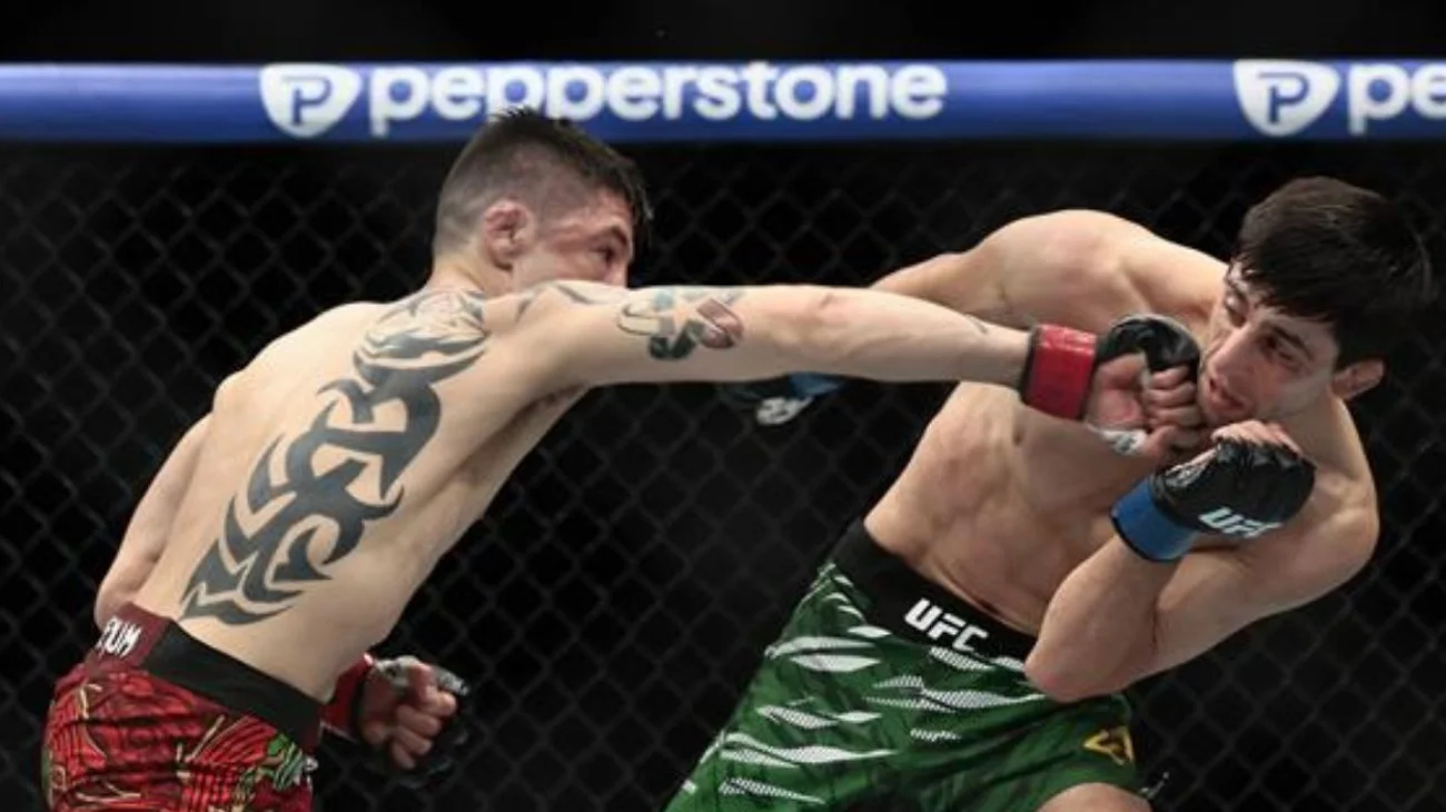 Triunfa Brandon Moreno ante Steve Erceg en UFC México