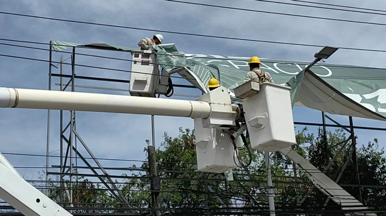 Más de 140 mil usuarios se quedan sin luz por ráfagas de viento