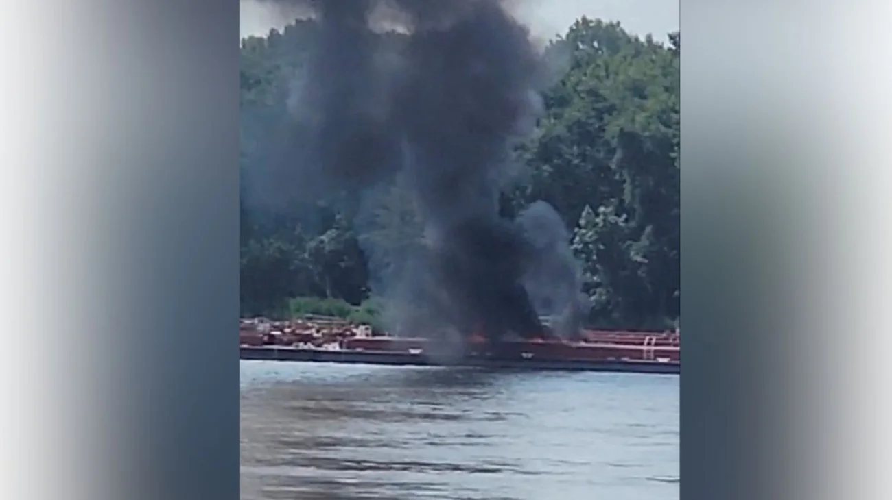 Caida_de_helicoptero_en_rio_Mississippi_deja_dos_muertos_46b31954b0