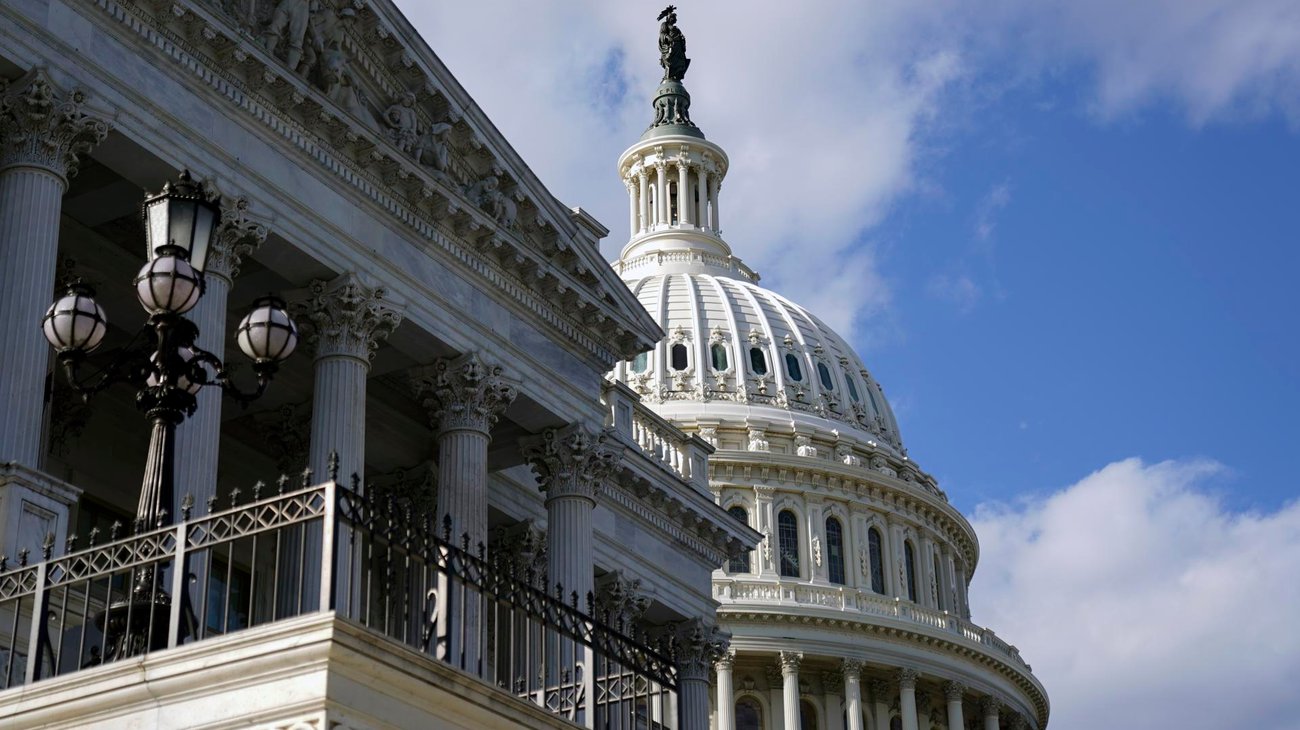 El Congreso aprueba fin a 43 días de cierre de Gobierno en EUA