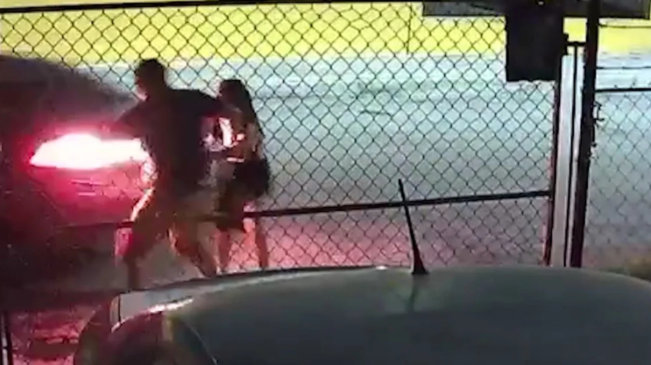 Captan_camaras_de_seguridad_intento_de_feminicidio_en_Monclova_99f5543155