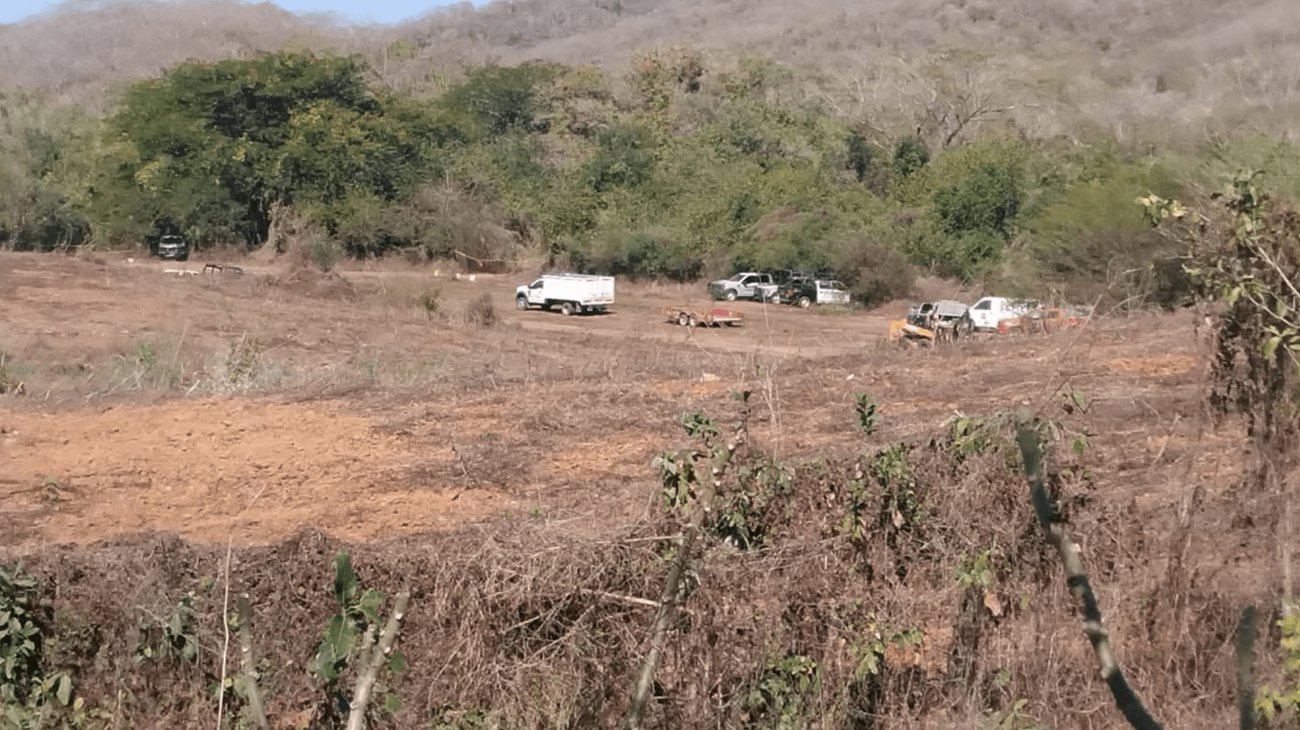 Identifican restos de hombre en fosa clandestina en Sinaloa