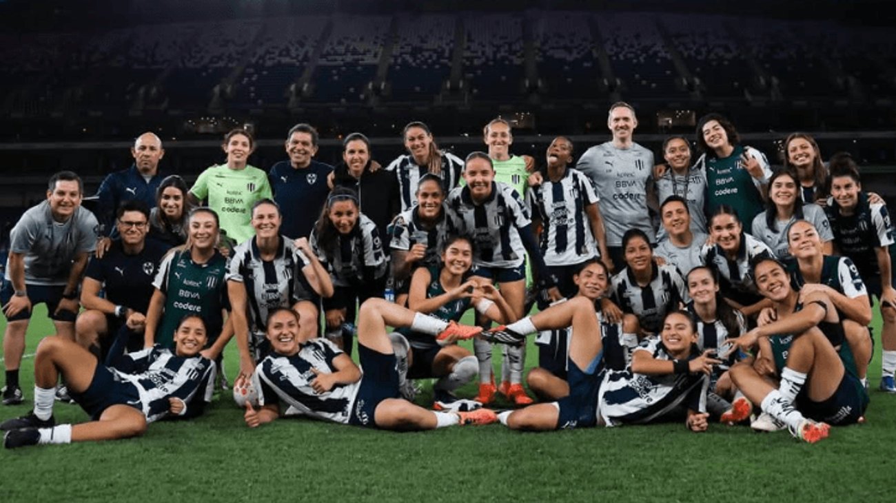 ¡Todavía invictas! Rayadas Femenil golea a Pumas y siguen lideres