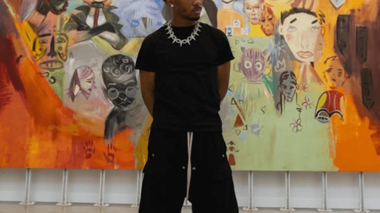 Arrestan al rapero D4vd por caso de menor hallada en su Tesla