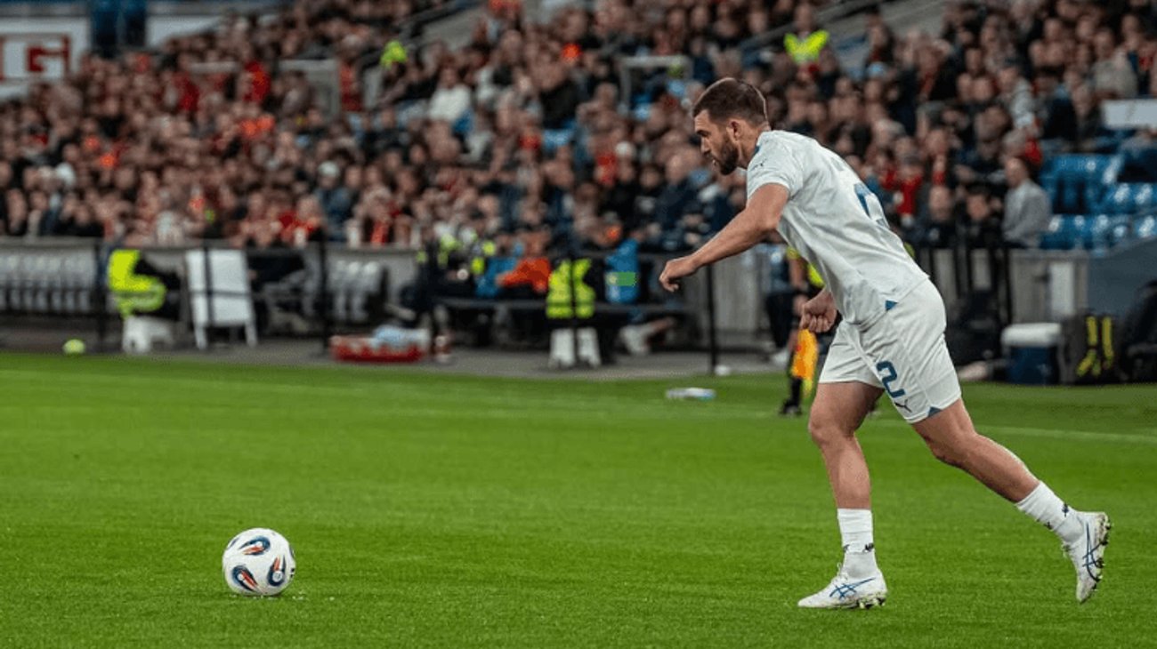Futbolista Tim Payne aumenta seguidores antes del Mundial