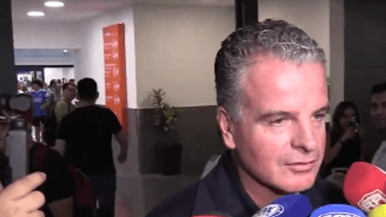 Dennis te Kloese llega a Monterrey para iniciar etapa con Rayados