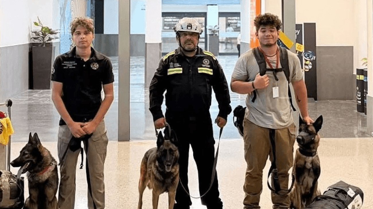 Perros rescatistas de NL dejaron huella en Venezuela