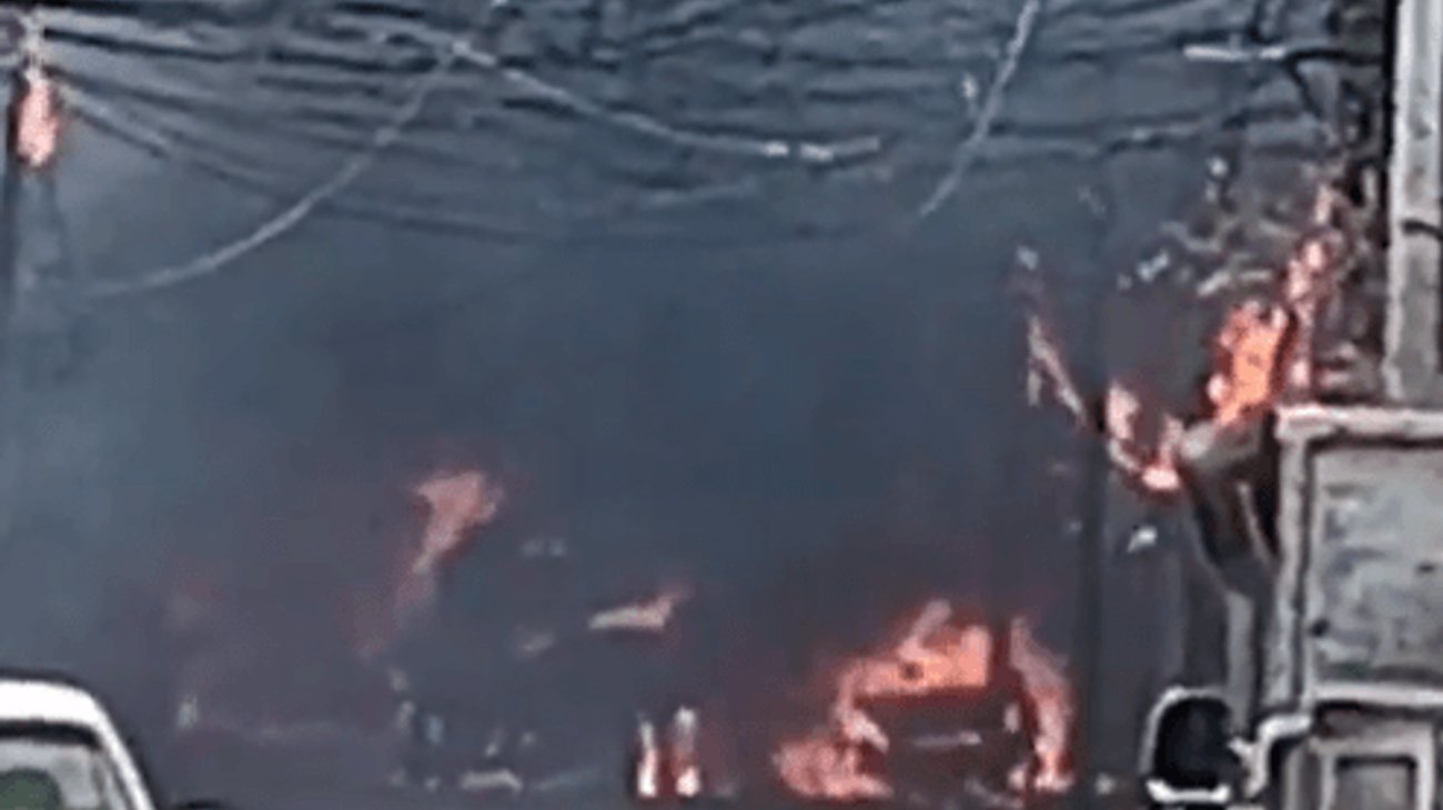 Fallece mujer tras explosión de pipa de gas en Cuernavaca