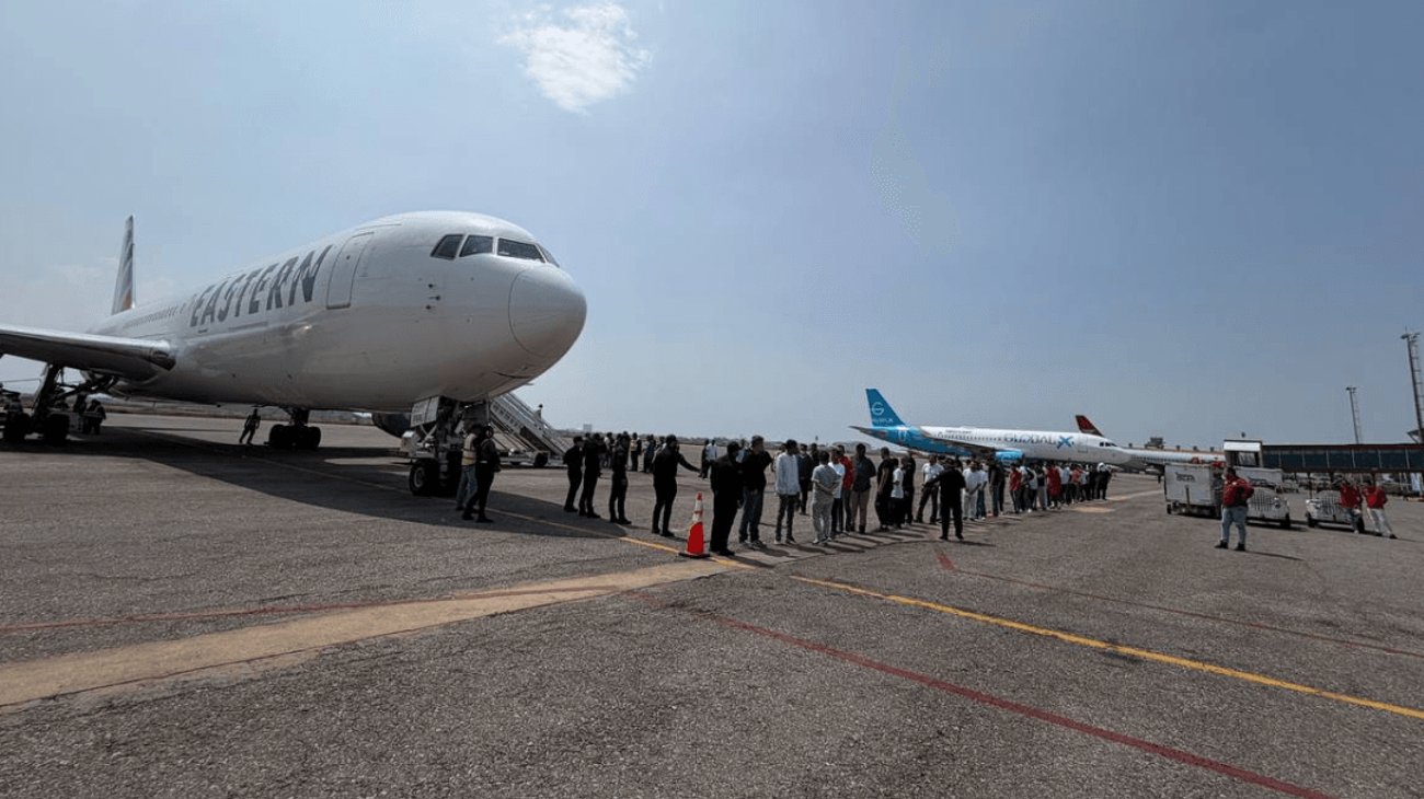 Llegan a Venezuela 387 migrantes en dos vuelos desde EUA