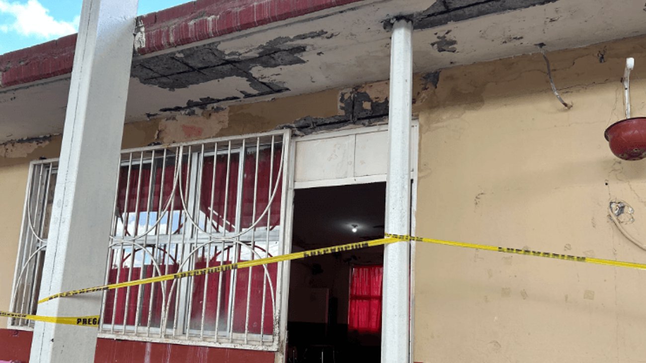 Primaria de Reynosa presenta daños; padres temen accidente