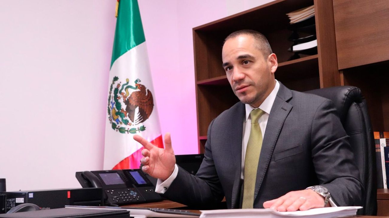 Carlos_Contreras_Segovia_Sub_Secretario_de_Administracion_Tributaria_de_N_L_32475a5d86