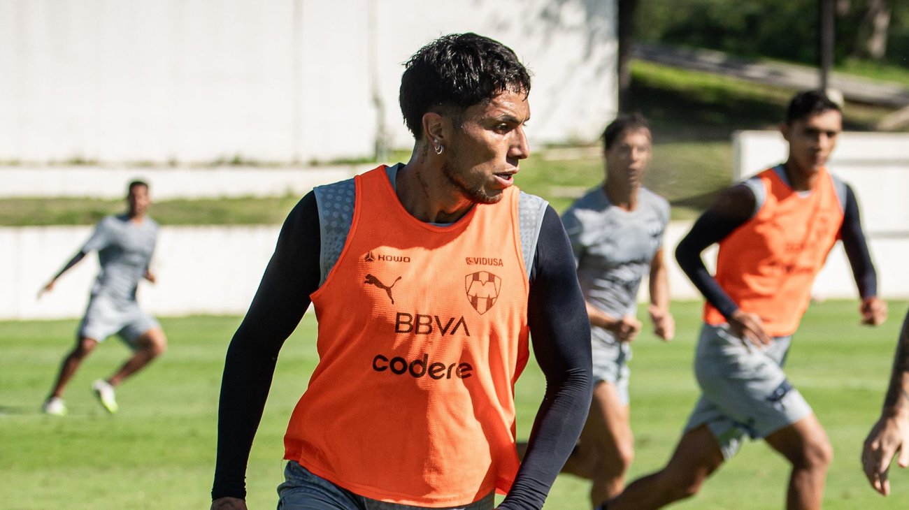 Salcedo podría unirse al 'Club de los Traidores' del Clásico