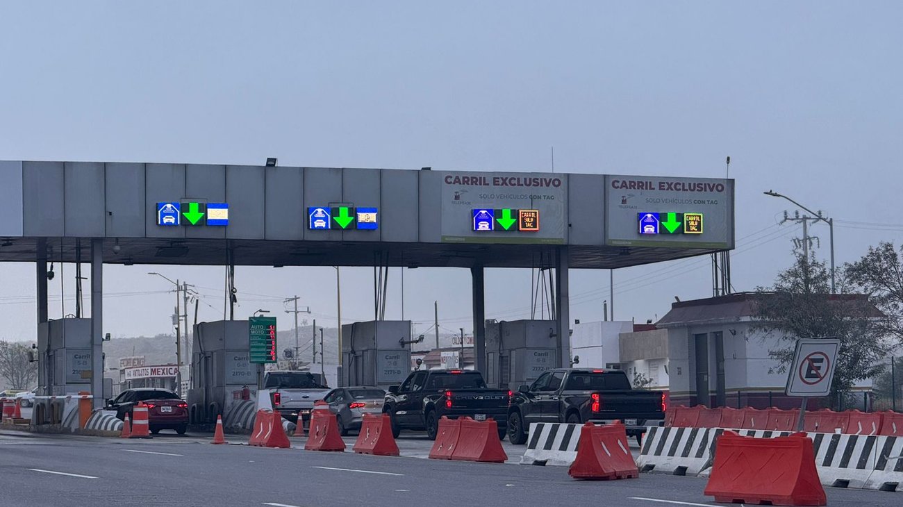 Paisanos mantienen tránsito por Coahuila previo a Nochebuena