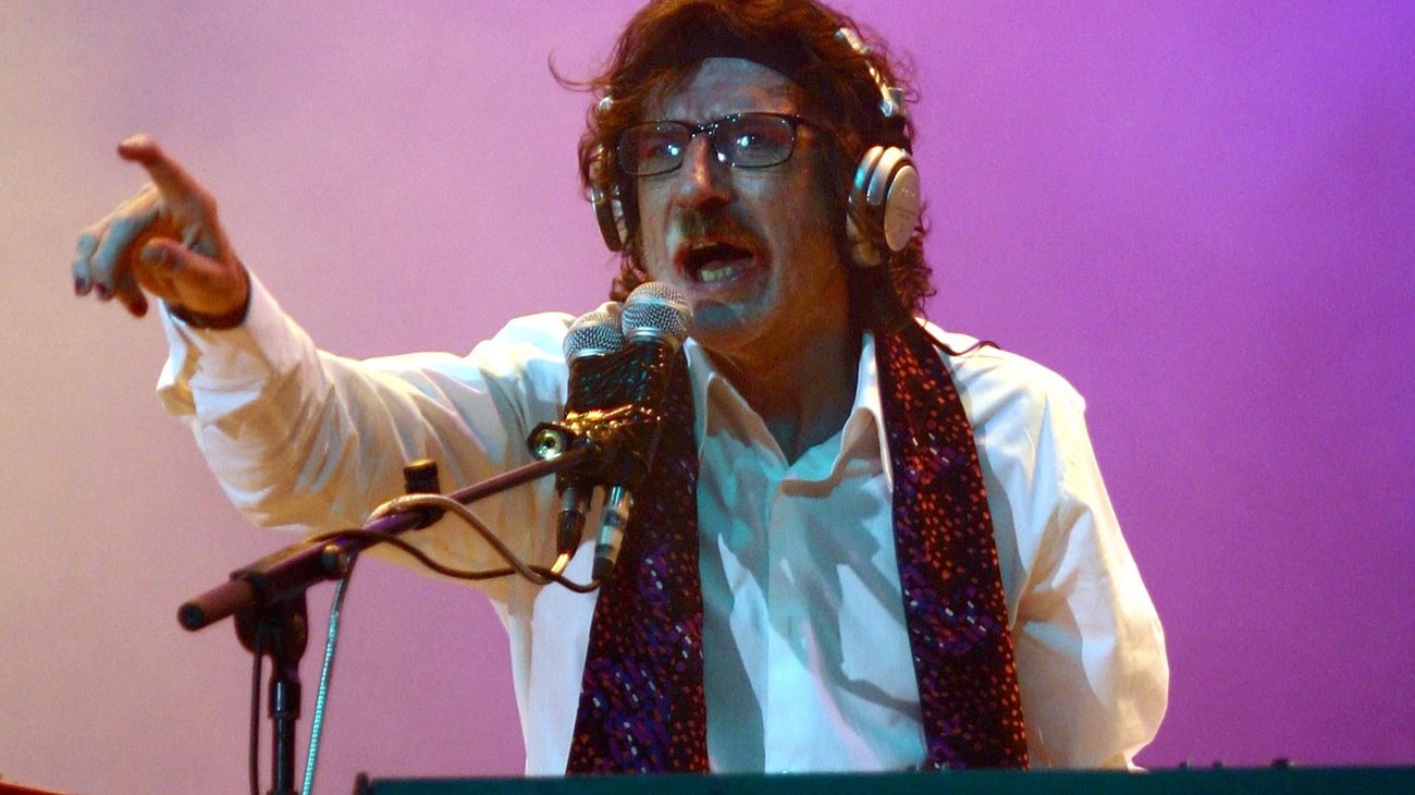 Charly García cumple 75 años y Argentina rinde tributo al rockero